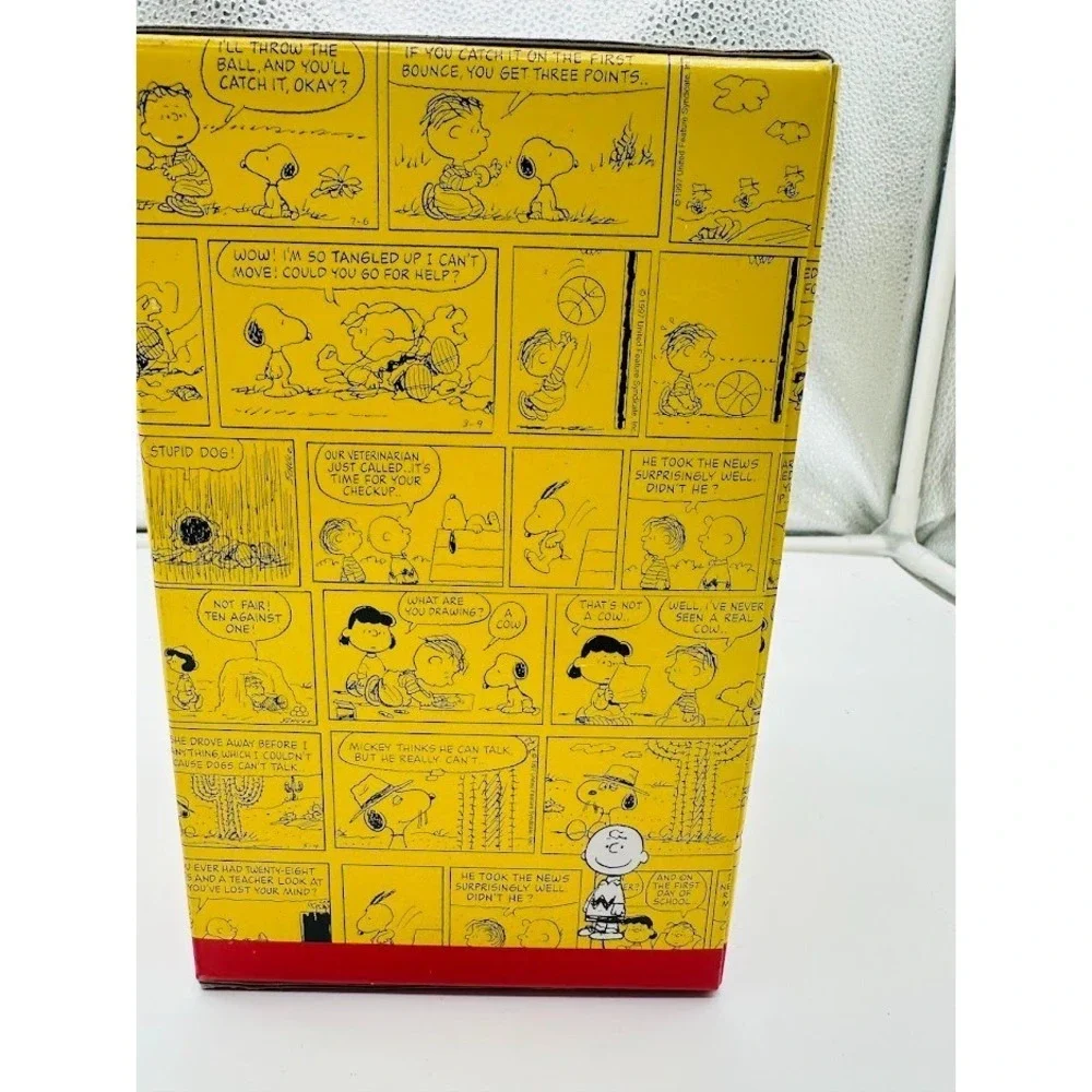 Hallmark Peanuts Snow Globe Winter Games Snoopy Charlie Brown COA Box